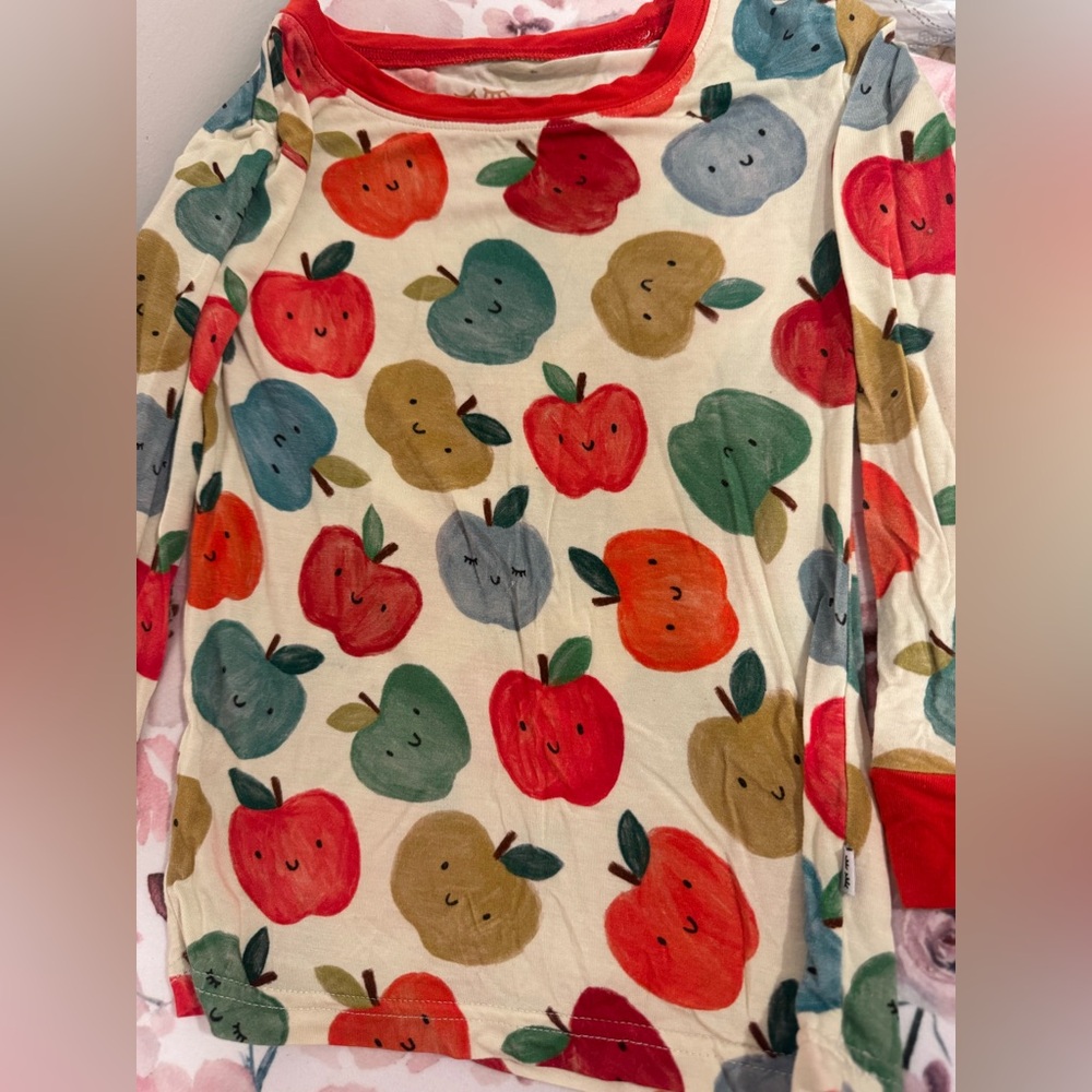 Little Sleepies Apple of My Eye PJ set